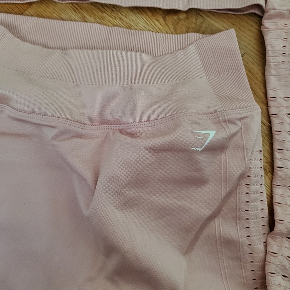 Gymshark Glow Long-sleeve Seamless Crop and Leggings Set (M) - Picture 5 of 6